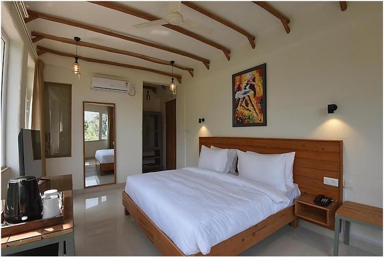 רישיקש Ekawa Ganga By Lawrence Hotels מראה חיצוני תמונה